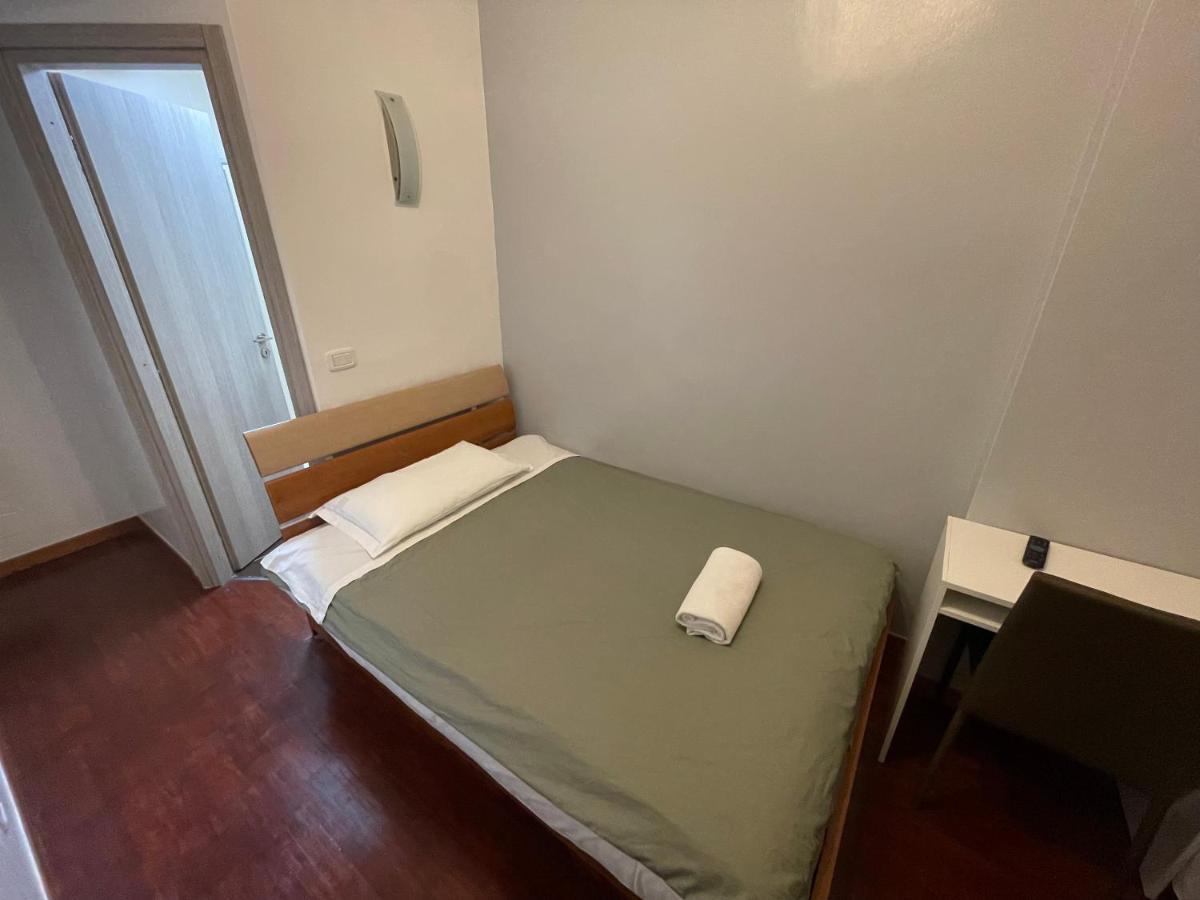 Kaydee Guesthouse Рим Екстер'єр фото