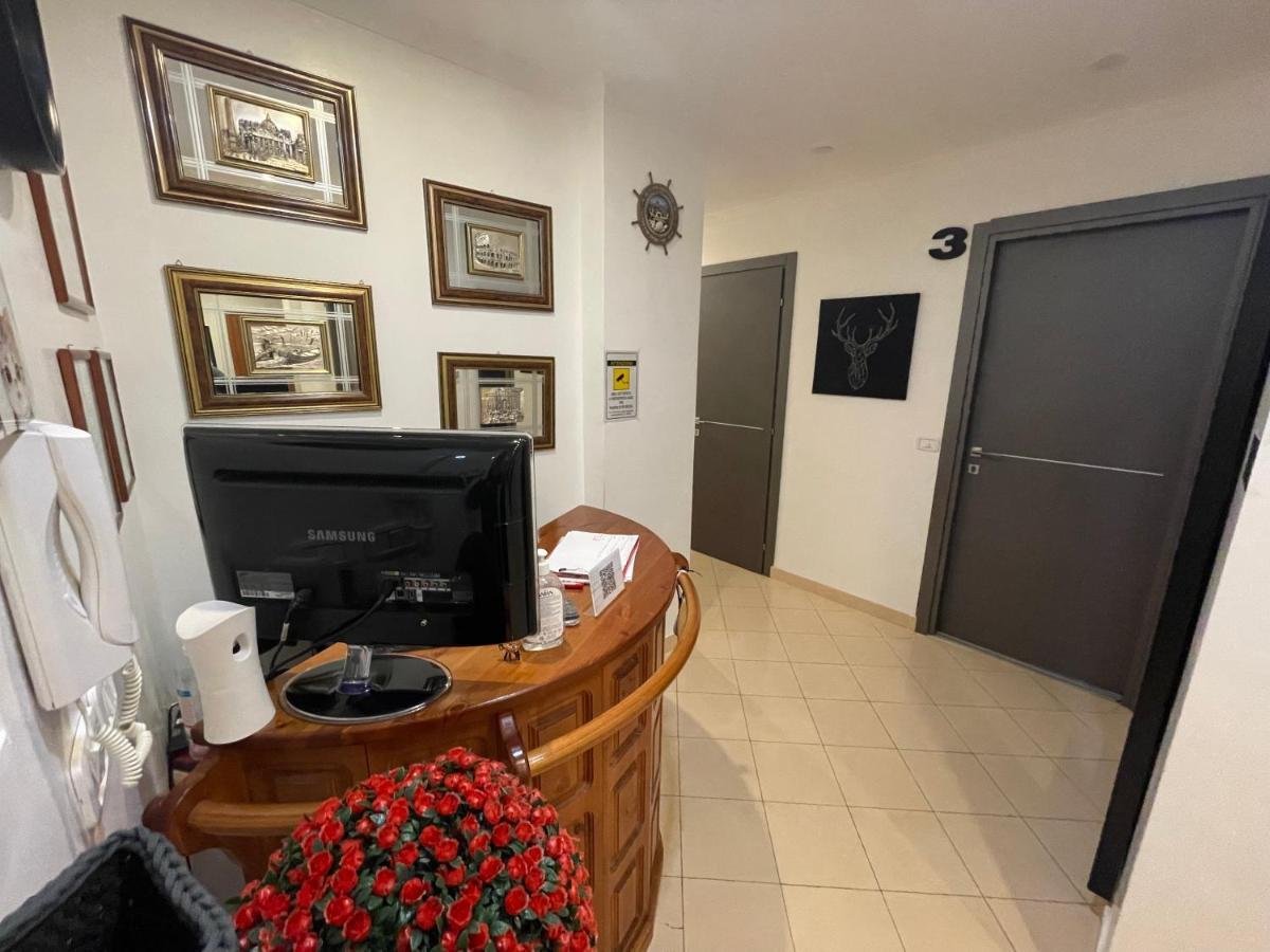 Kaydee Guesthouse Рим Екстер'єр фото