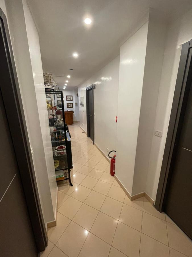 Kaydee Guesthouse Рим Екстер'єр фото