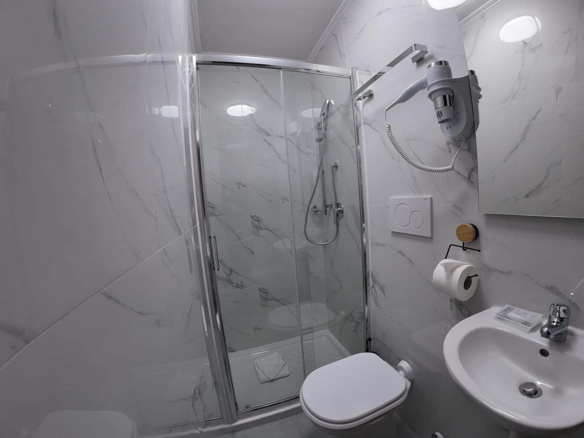 Kaydee Guesthouse Рим Екстер'єр фото